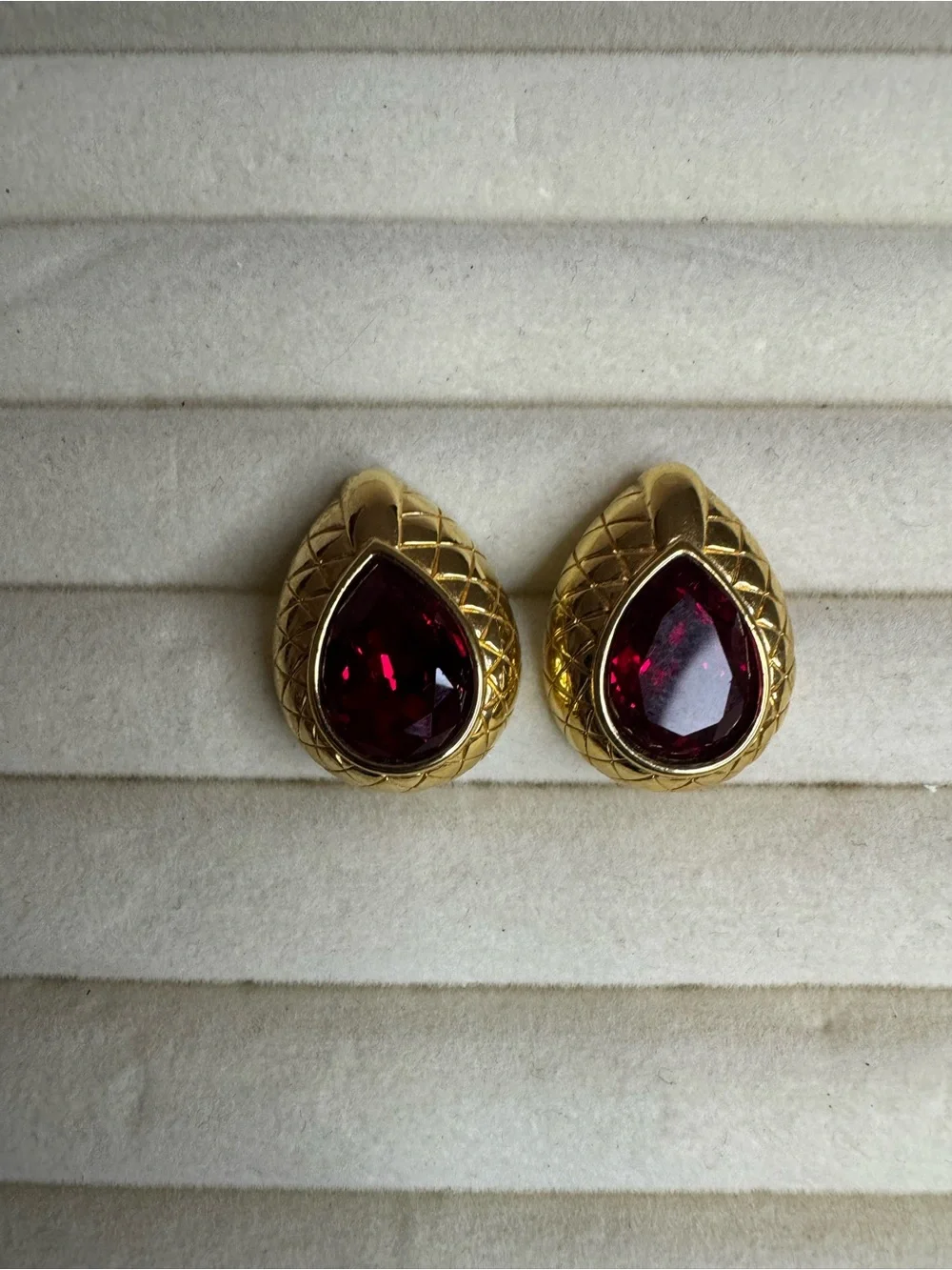 Vintage Swarovski Ruby Red Crystal Gold Tone Cli stud Earrings